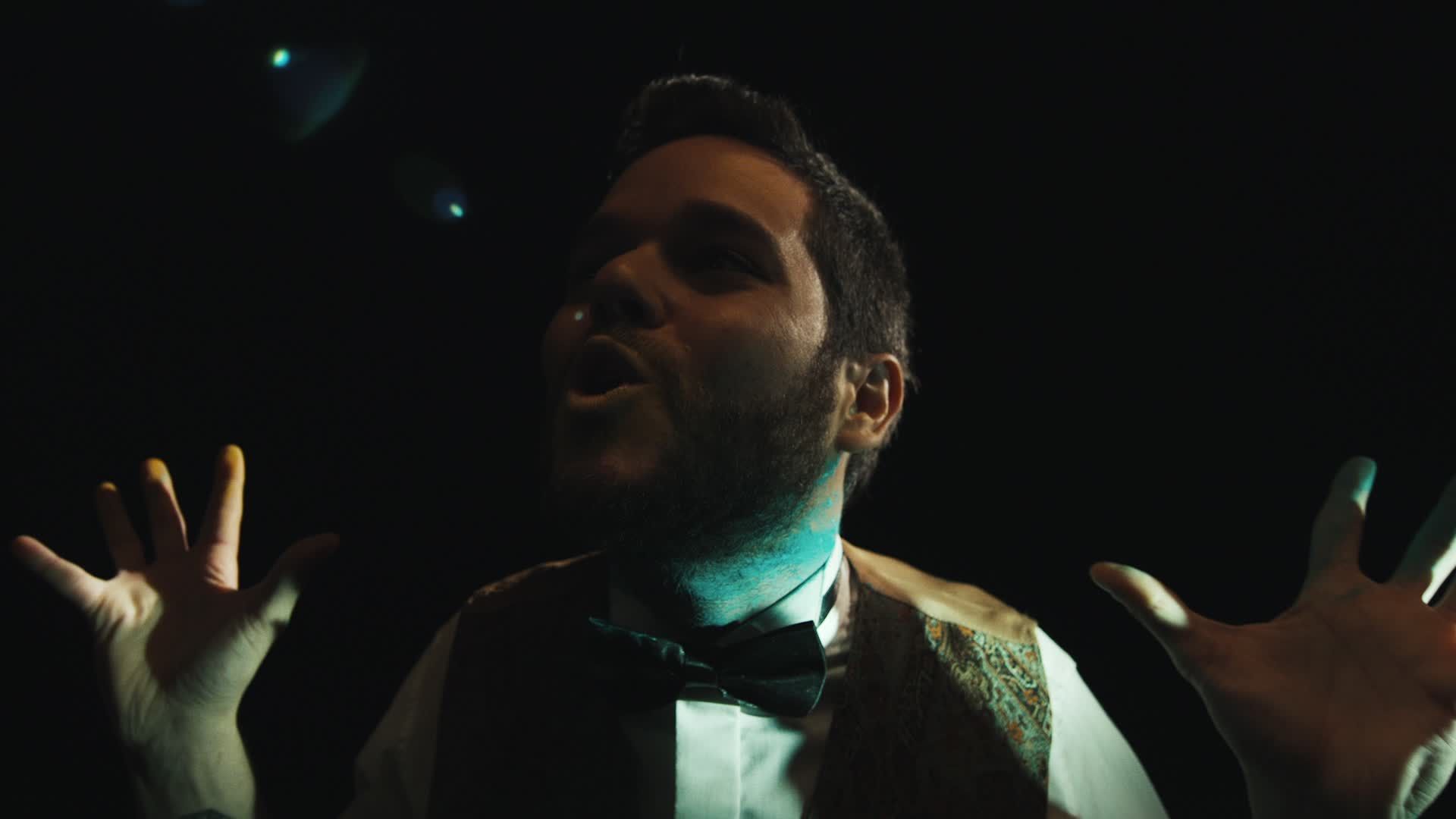 Folky - Yei still — Dir. Adolfo Bueno — Cinematography by Alejandro H. Madrid